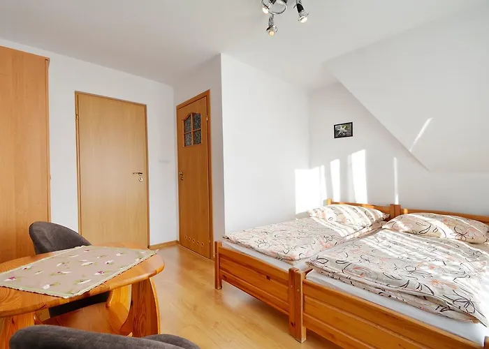 Pod Kopiencem Grzegorz Plata *